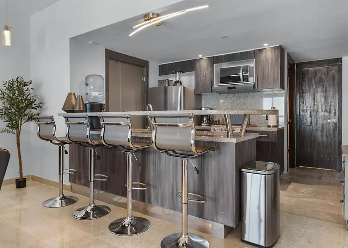 Vista La Jolla 408 | 2br Ocean View Apartamento